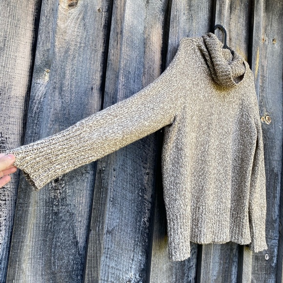 ARITZIA COMMUNITY with wool grey&cream turtleneck chunky knit sweater size small - Picture 6 of 14